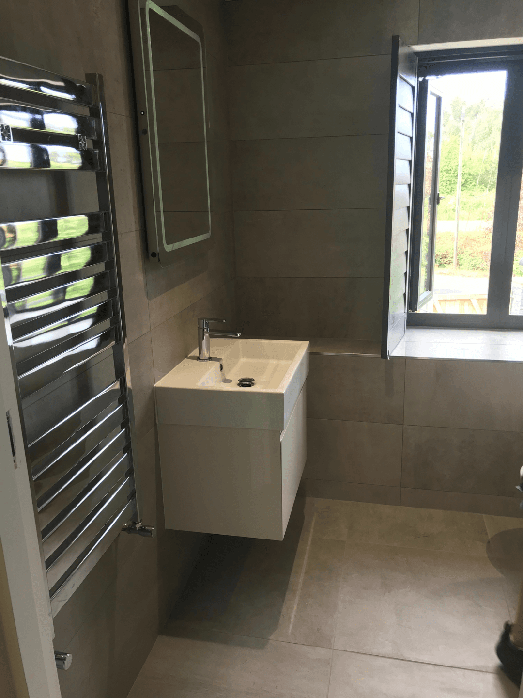 Bathroom tiling by K Hadden Tiling
